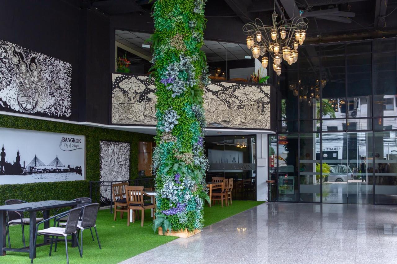 Town In Town Gardent Resort Bangkok Exterior photo